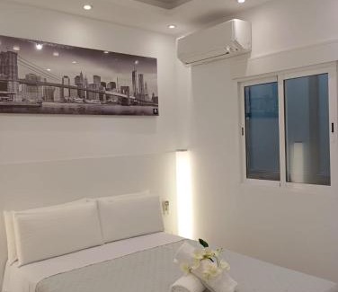 Santa Coloma de Gramenet House | Warm Harbor