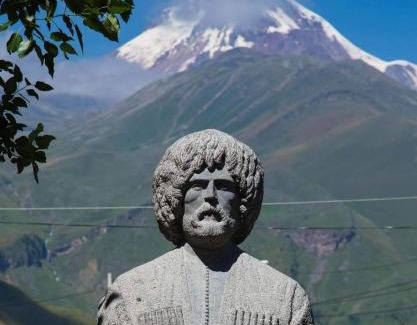 Kazbegi House | Warm House