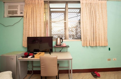 Xitun District Apartment | Warm House