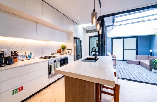 Glebe House | Warm I Welcoming Glebe Retreat I Family Fun Awaits