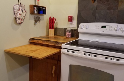 Swengel Cabin | Warm & inviting, Family oriented cabin on the creek.