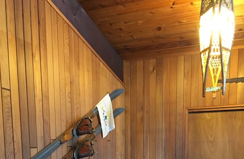 Waitsfield Ski Chalet | Warm Luxury Mid-Century Modern Chalet
