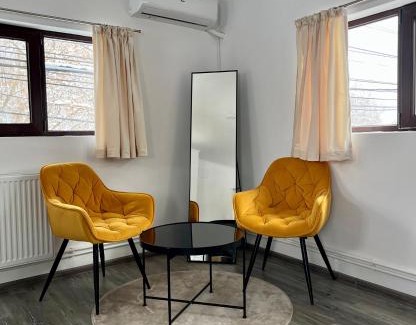 Baneasa Apartment | Warm'n Cozy, Modern Baneasa Studio