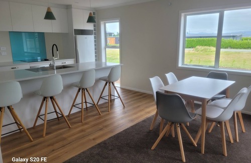 Martinborough House | Warm, new house, equipped with all you need for an enjoyable weekend away!