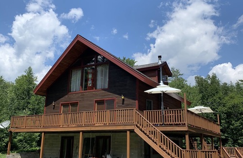 Warrensburg House | Warm Secluded Adirondack Chalet with Game Room and Bar/Lounge
