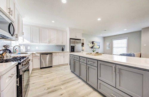 OST - South Union House | Warm & Spacious 3/BR Centrally Located and NRG