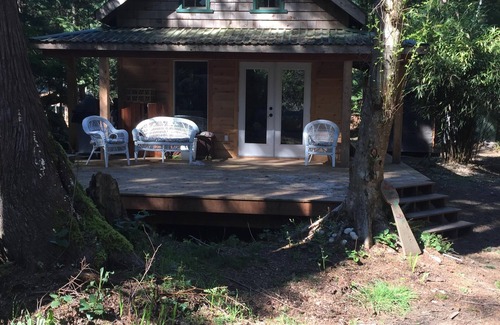 Savary Island Cabin | Warm sunny Savary island with white sandy beach