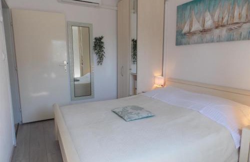 Diklo Apartment | Warm Terrace Apartments