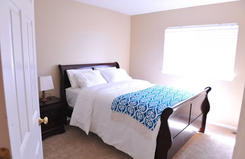 Green Valley Ranch House | Warm welcome Home Very Friendly and feel At Home.