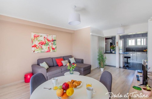 Le Mourillon Apartment | Warmly 2 bedroom with AC, balcony and parking - Dodo et Tartine