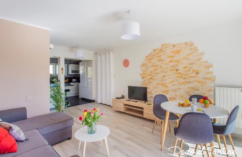 Le Mourillon Apartment | Warmly 2 bedroom with AC, balcony and parking - Dodo et Tartine