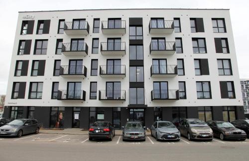 Zujunai Apartment | Warmzy Home - Modern 2 Rooms Apartment With Free Parking