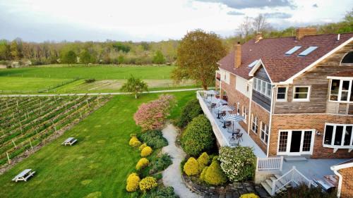 Geneva Bed & Breakfast | Warner-Concord Farms Bed & Breakfast