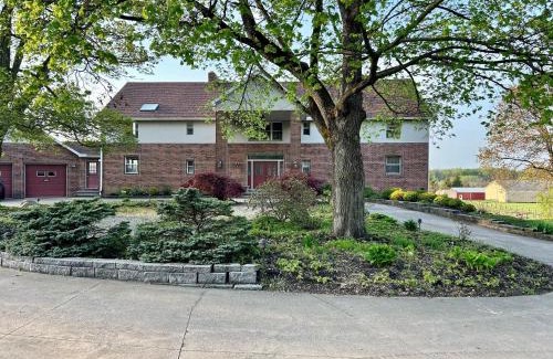 Geneva Bed & Breakfast | Warner-Concord Farms Bed & Breakfast