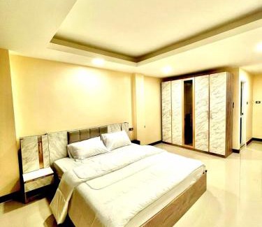 Thanon Phaya Thai Apartment | Waroeng Sederhana