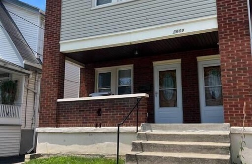 Norwood House | Warren, 1 Bedroom Unit near Xavier, Downtown