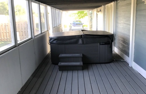 Bridgman House | Warren Dunes-2000 Acre Park On Lake Michigan, Hot Tub, WBFPL , Wineries, 2BR/2BA