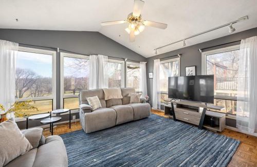 North Central Omaha House | Warren House -5 Bedroom Home