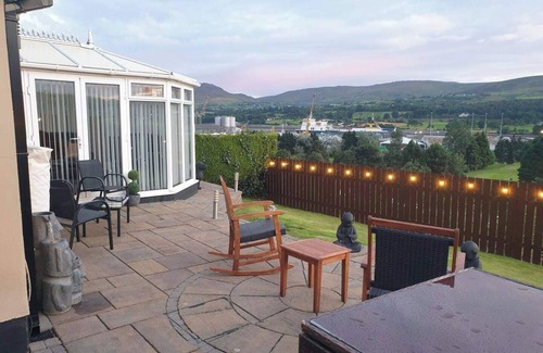 Newry House | Warrenpoint Countryside House-3bedroom- Private Garden