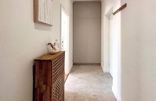 Praga Poludnie Apartment | Warsaw Concierge Wiatraczna