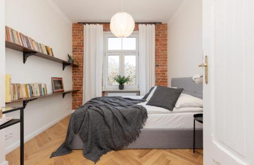 Pruszkow Apartment | Warsaw Pruszków Park View Comfortable Apartments by Noclegi Renters