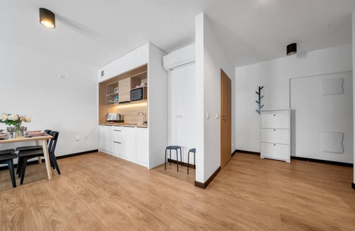 Praga Poludnie Apartment | Warsaw Stadion - Parking & Workspace - by Rentujemy