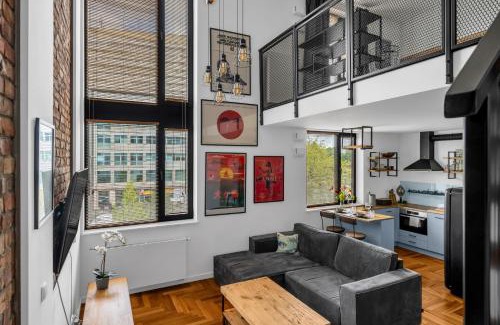 Praga Apartment | Warsaw Targowa Studio - 50m2, Top location - by Rentujemy