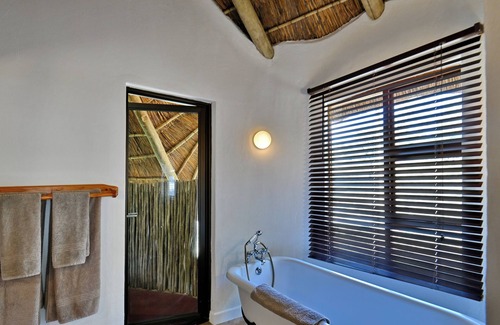 Magaliesberg Cabin | Warthogs Bush Lodge
