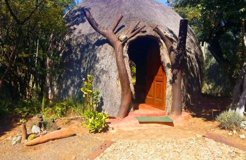 Magaliesberg Ski Chalet | Warthogs Bush Lodge