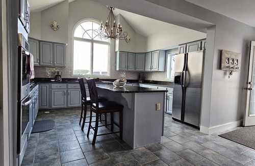 Secretary House | Warwick Farms Waterfront Retreat! Solitude and relaxation on the Warwick River