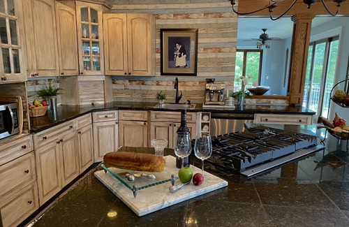 Warwick House | Warwick Manor House w. 4 Fireplaces, Mountain Creek Views, Hot Tub & Pool