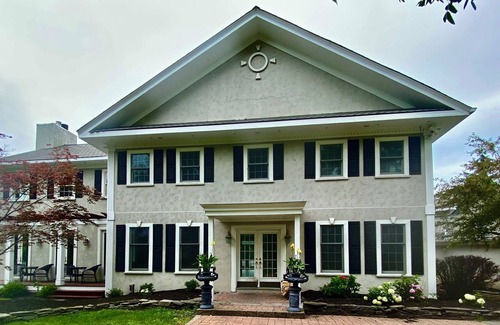 Warwick House | Warwick Manor House w. 4 Fireplaces, Mountain Creek Views, Hot Tub & Pool