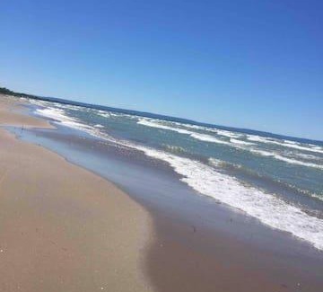 Wasaga Beach House | Wasaga Beach Cottage 2