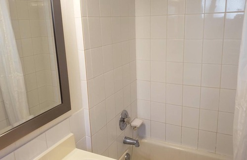 Wasaga Beach Hotel | Wasaga Beach Inn And Cottages