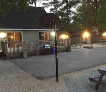 Wasaga Beach House | Wasaga Beach Loft 3
