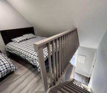 Wasaga Beach House | Wasaga Beach Loft 3