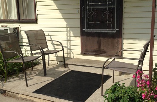 Wasaga Beach Cottage | Wasaga Beach Waterfront - Ash Lane Cottages - 2 bedroom