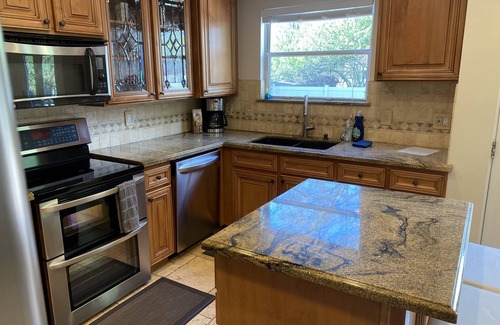 Murray House | Wasatch Front Home Close to EVERYTHING!
