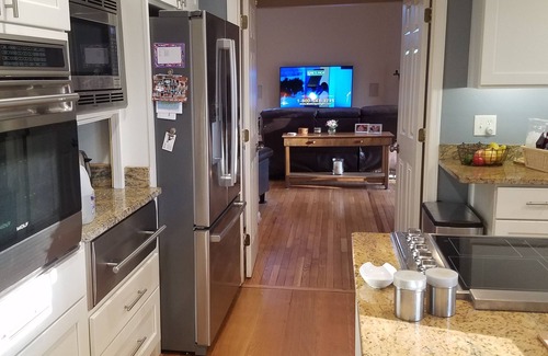 Lake Shore House | Washington Baltimore Annapolis area home, great for re-lo or extended stay