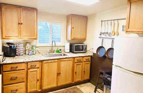 Washington Park West Apartment | Washington Park, Close to Downtown, Cherry Creek and 7 blocks from Wash Park