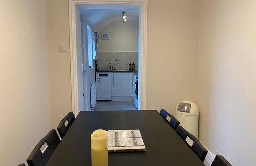 Washington House | Washington's Hidden Gem Amethyst 3 Bedroom House s