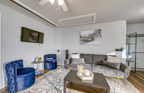 Des Moines Apartment | Washington Vacation Rental Near Seattle and Tacoma