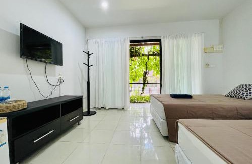 Trang House | Wassana Sitdharma Guesthouse
