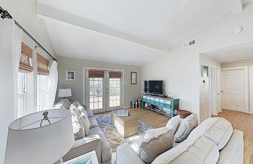 Jamaica Beach House | Wast Bay Beauty