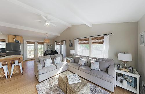Jamaica Beach House | Wast Bay Beauty