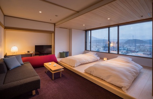 Ureshino House | Wataya Besso