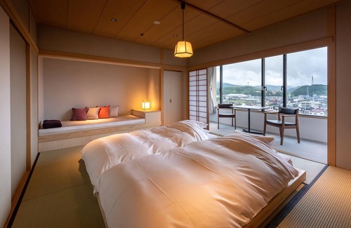 Ureshino House | Wataya Besso