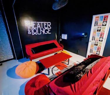 Estancia Bed & Breakfast | Watch Eat Movieroom