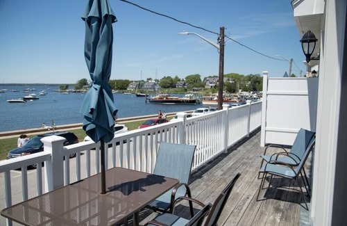 Watch Hill Condo | Watch Hill Condo with Sunset Views over the Bay