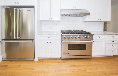 Misquamicut House | Watch Hill Luxury, Contemporary 5BR - Private, gated - Beach parking included
